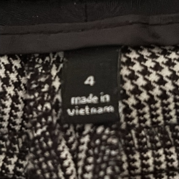 The limited Cassidy fit houndstooth checkered dress pants size 4 - Picture 7 of 11